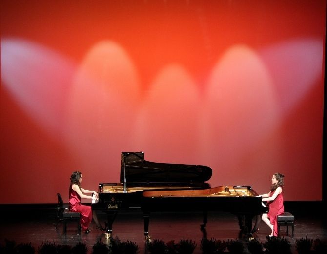 Cerca de 8.000 espectadores disfrutan en el Auditori Teulada Moraira de la programación escénica de esta temporada