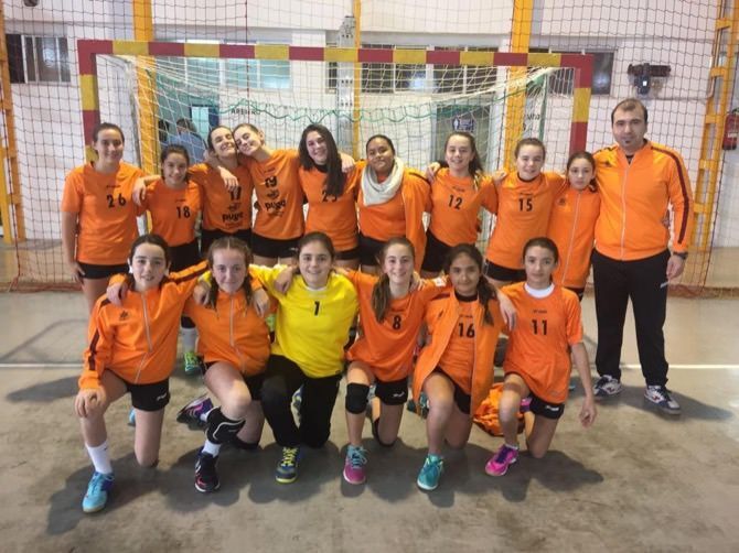 El infantil femenino del Club Handbol Xàbia acaba la temporada sin haber perdido ningún partido