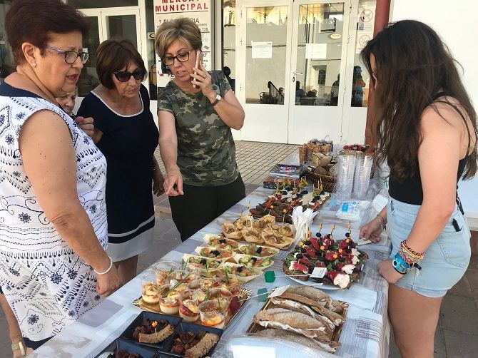 El tardeo con jazz y tapas del Mercat Municipal triunfa en Benitatxell
