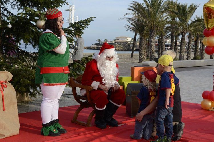 Papá Noel visita Xàbia para recoger las cartas de los más pequeños del municipio