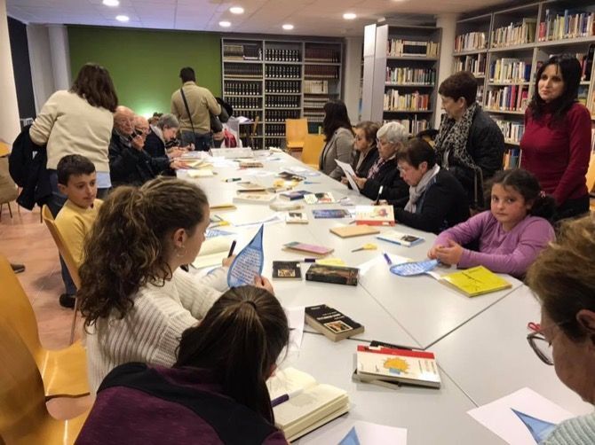 La Biblioteca de Benitatxell celebra el día de la poesía