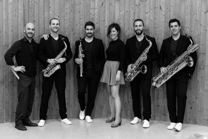 Púrpura Pansa estrena en el Auditori Teulada Moraira su espectáculo Vents de Broadway