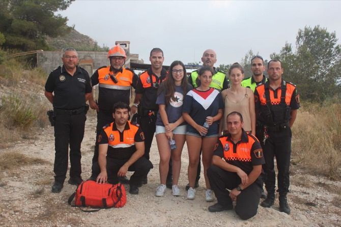 Los voluntarios de Protección Civil de Benitatxell mejoran su formación con dos simulacros de intervención urgente