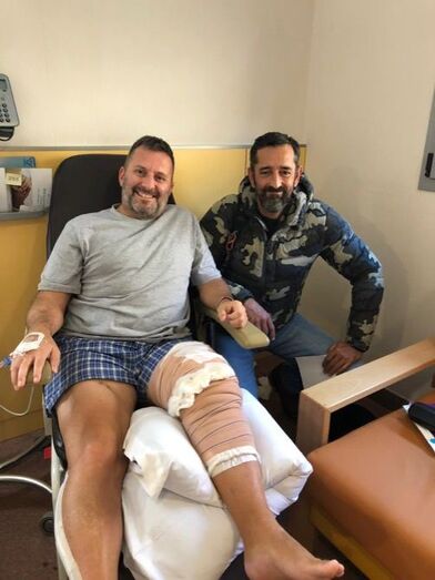 Scott Gordon operado de una microcirugía en su pierna por el prestigioso doctor Cavadas