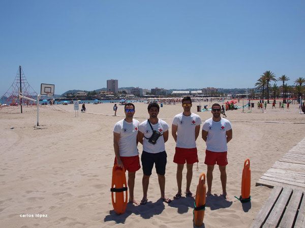 Prorrogado el contrato de vigilancia y socorrismo de playas con Cruz Roja