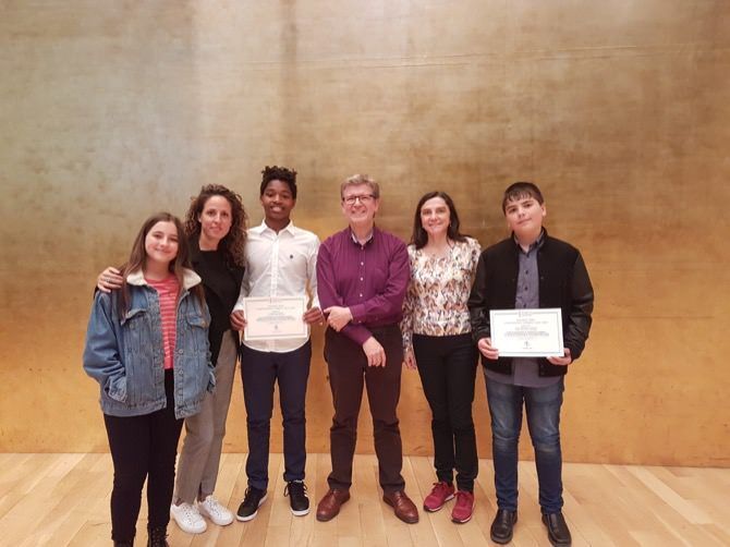 Josep Peral, Javier Renskers e Iris Serrat del Vicente Tena, premios extraordinarios de Primaria