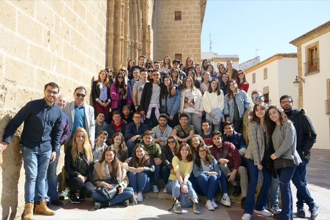 Fotonoticia: Visita de los alumnos del grado de Gestión Turística de Gandia