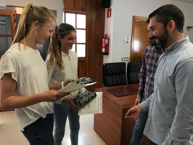 Lola Boyle y Sofía Wildenbeest, dos alumnas extraordinarias en Benitatxell