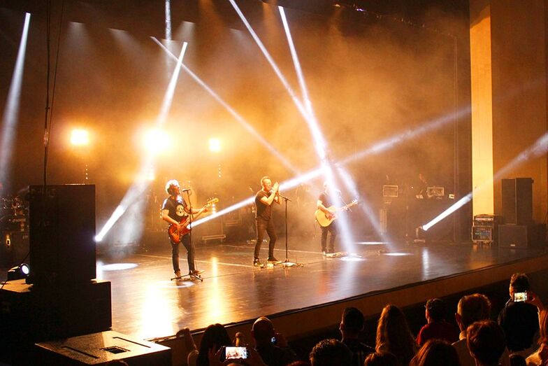 El Auditori de Teulada Moraira vibra este fin de semana al son de un gran cartel musical