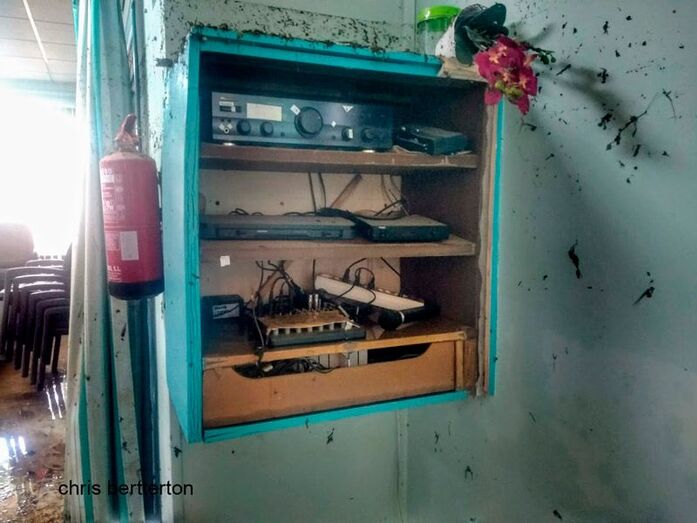 Así quedó la sede del club de bridge y el Jávea Computer Club tras la tromba de agua