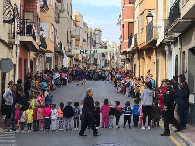 Fotonoticia: Los escolares de Benitatxell se ponen en forma con una carrera popular