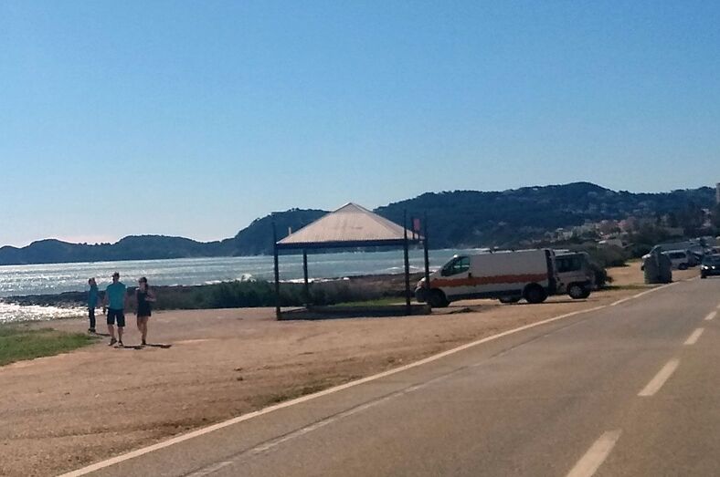 Los concesionarios del plan de playas piden al Consistorio que renuncie a parte de su canon para poder abrir
