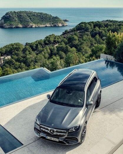El nuevo todocamino de Mercedes se anuncia en la Casa Sardinera