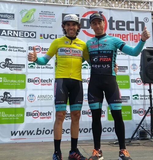 Ade Moll se sitúa líder provisional de la Superprestigio MTB Biontech
