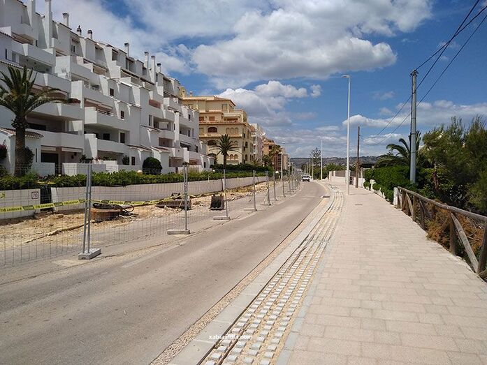 Una parada técnica en las obras de Avenida Ultramar levanta las sospechas de los vecinos