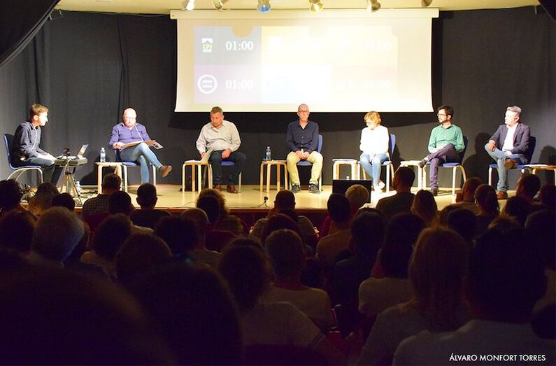 Los candidatos de los seis partidos debaten en Xàbia: parte 1: Urbanismo y Plan General