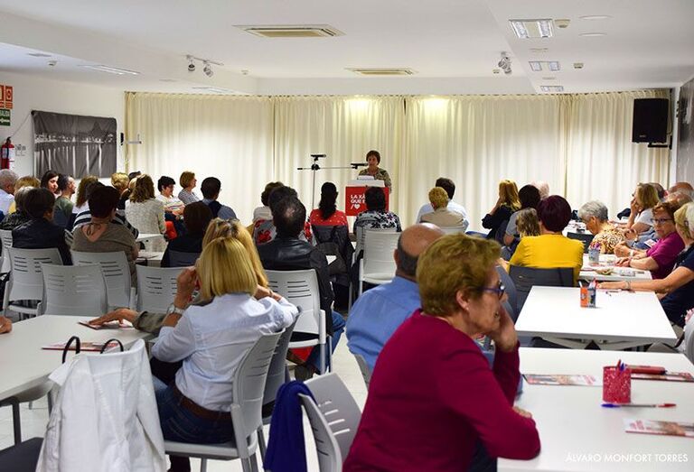 El PSPV se compromete a presionar para que el Consultorio auxiliar Arenal esté abierto todo el año