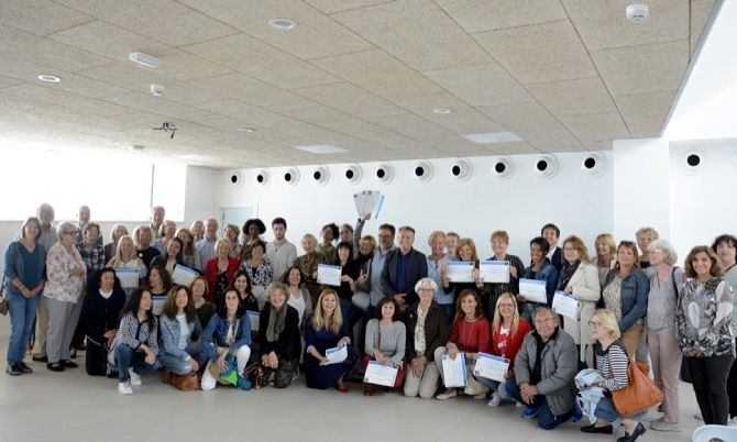 Creama ofrece sus cursos de idiomas para desempleados de la mano de residentes voluntarios