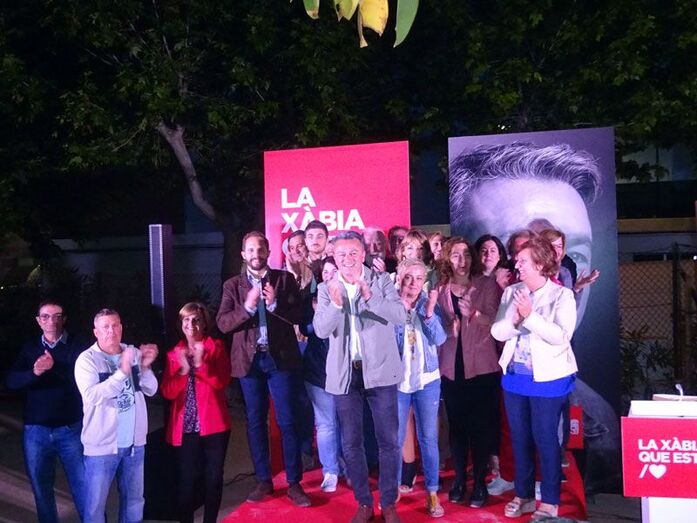El PSPV anuncia la reforma de la plaza Xàtiva en su primer mitin de campaña
