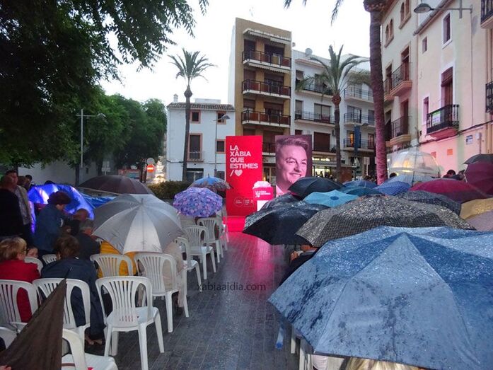 La lluvia marca el cierre de campaña de las elecciones locales