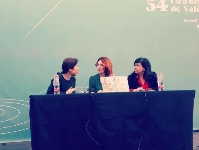 Empar Ferrer lleva a la feria del libro de Valencia la cultura de la pasa
