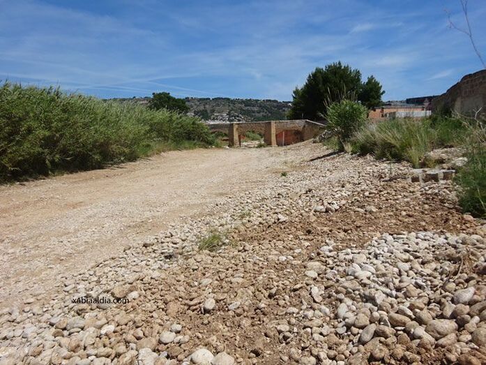 Limpian una parte del cauce del río Gorgos