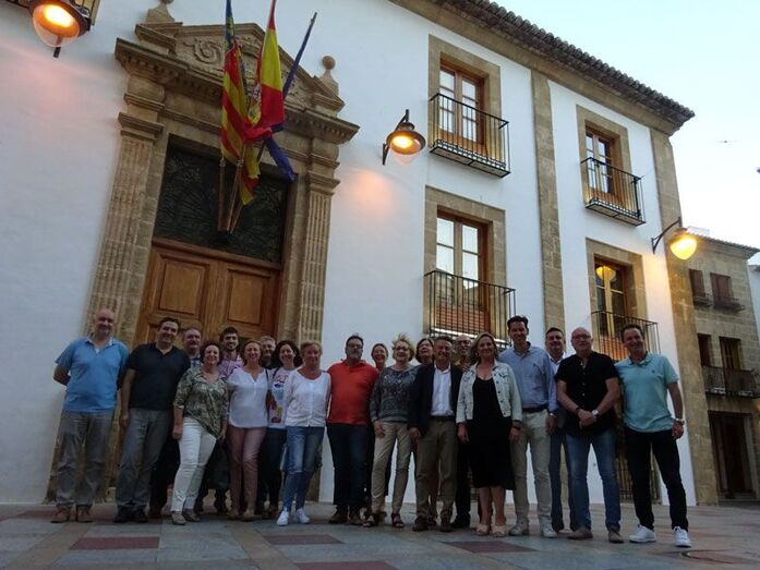 Pleno de despedidas en el Ayuntamiento de Xàbia