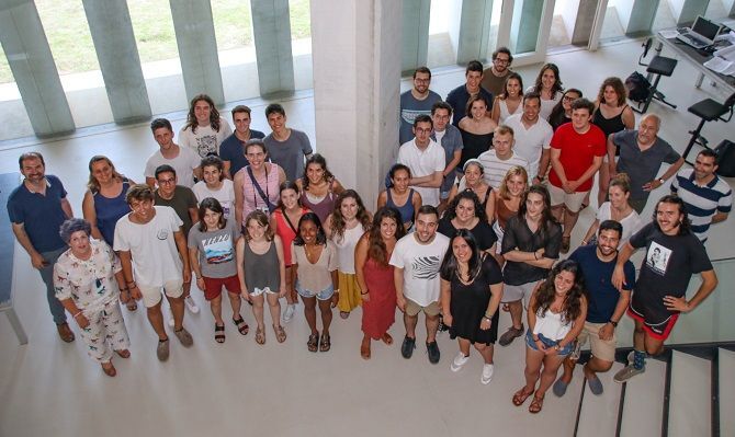 48 alumnos de arquitectura reflexionan en el Auditorio sobre como revitalizar el centro histórico de Teulada Moraira