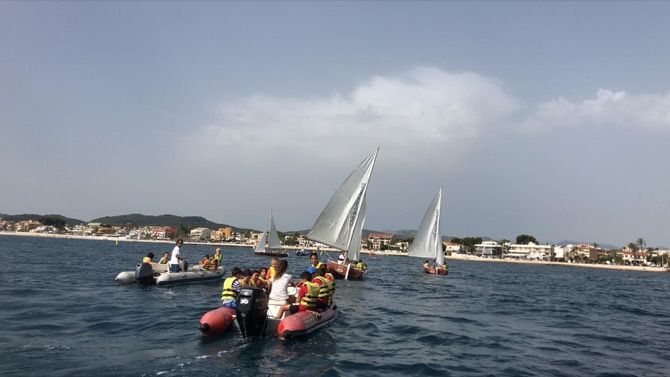 Más de 160 escolares participan en la Liga Interescolar del Club Náutico de Jávea
