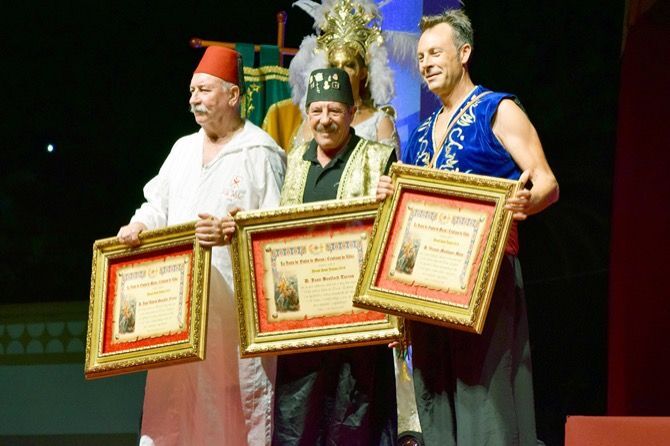 Pepe González, Juan Benlloch y Vicent Montaner reciben los premios Sant Jaume 2019 de los Moros y Cristianos