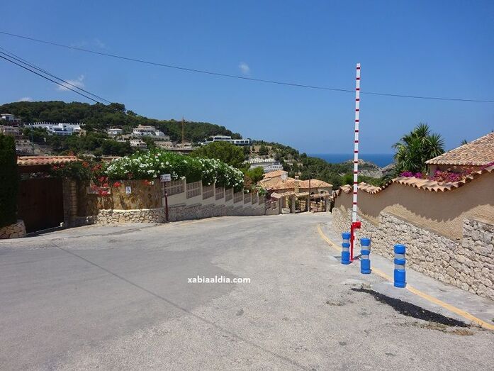 Los vigilantes de los accesos a las calas de Xàbia comienzan a prestar servicio