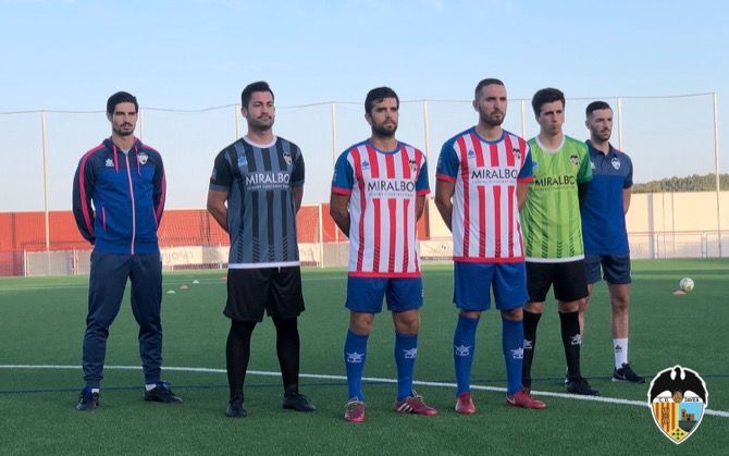 El CD Jávea presenta sus equipaciones oficiales