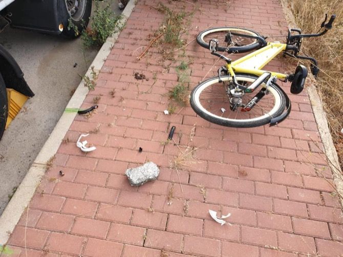El vandalismo se ceba con las bicis amarillas para compartir