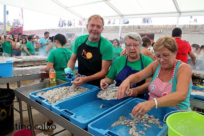 Gran ambiente en la inauguración del baret dels Bous