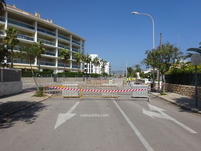 Vecinos de la avenida Ultramar piden al Ayuntamiento flexibilizar el cierre de la vía