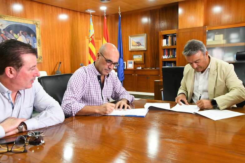 El ayuntamiento renueva su convenio con los restauradores locales