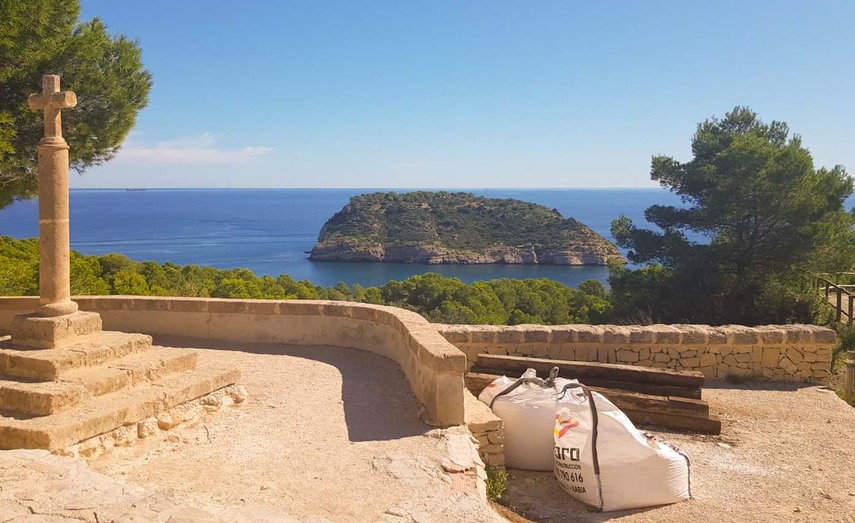 Las calas que rodean el Portitxol ven sus accesos renovados y acondicionados