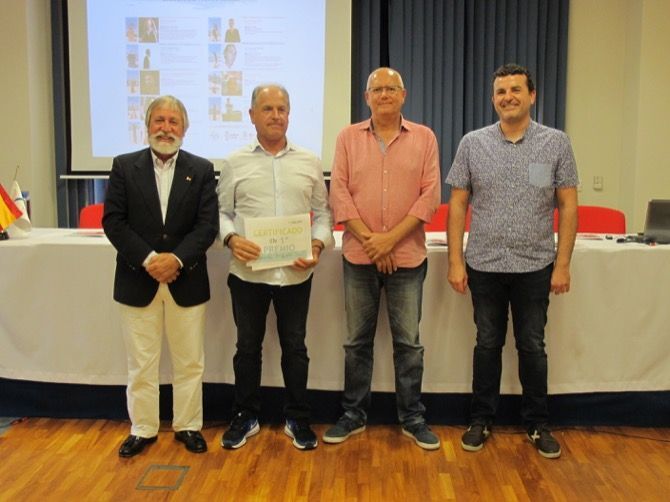 La escultura Colp de Mar de Tomás Sivera se impone en el concurso de Esculturas frente al mar de Marina de Dénia