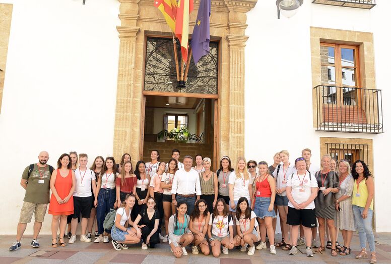 Xàbia acoge a estudiantes extranjeros que se encuentran de intercambio en el municipio