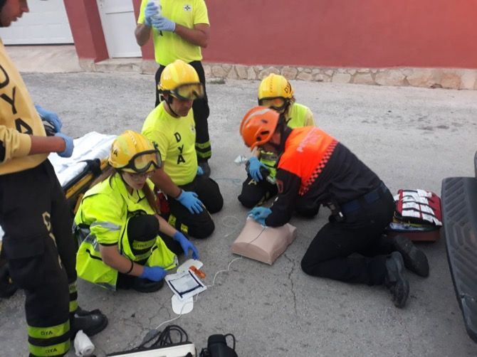 Los equipos de emergencias de Benitatxell realizan un gran simulacro para mejorar su forma de trabajar