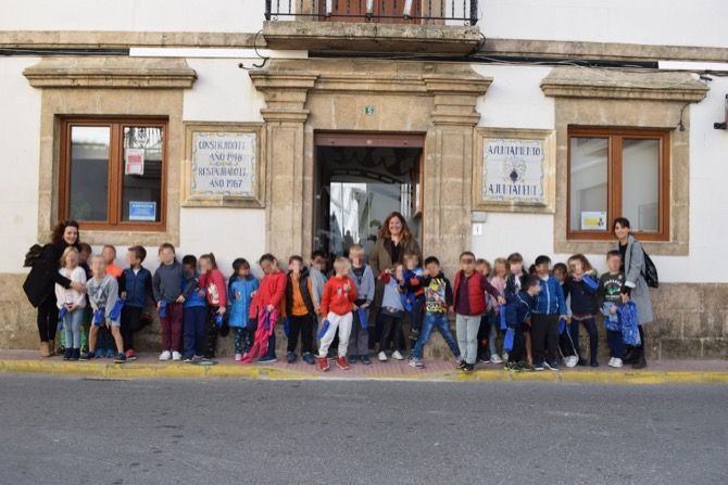 Los escolares de Benitatxell piden al Ayuntamiento que las mujeres den nombre a más calles