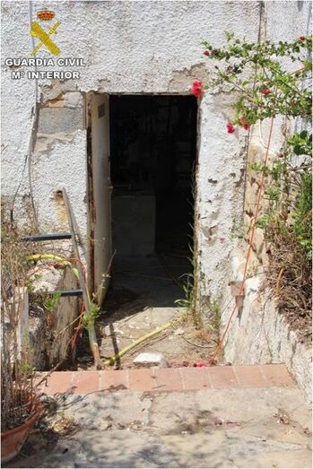 La Guardia Civil de Jávea detiene a dos personas que secuestraron durante 12 horas a otra por una ajuste de cuentas