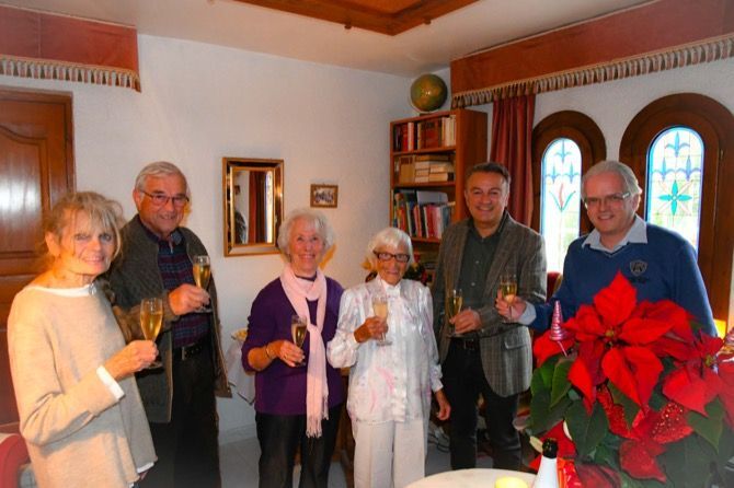 Fotonoticia: felicitación especial a Rosa Maria Schaller