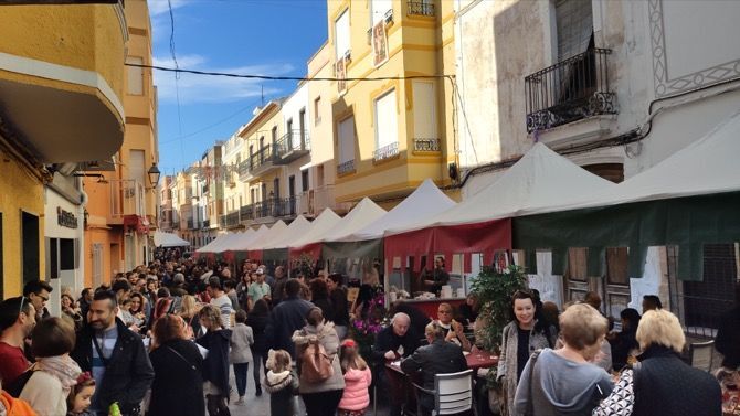 La ‘burreta’ vuelve a ser la gran protagonista del Mercado de Navidad de Benitatxell