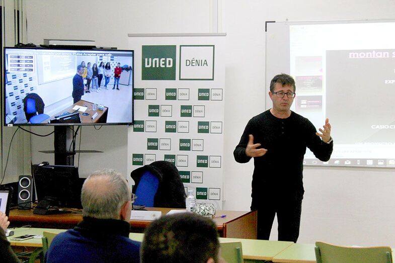 El centro asociado de la UNED en Dénia renueva el certificado de calidad de su gestión y sus servicios