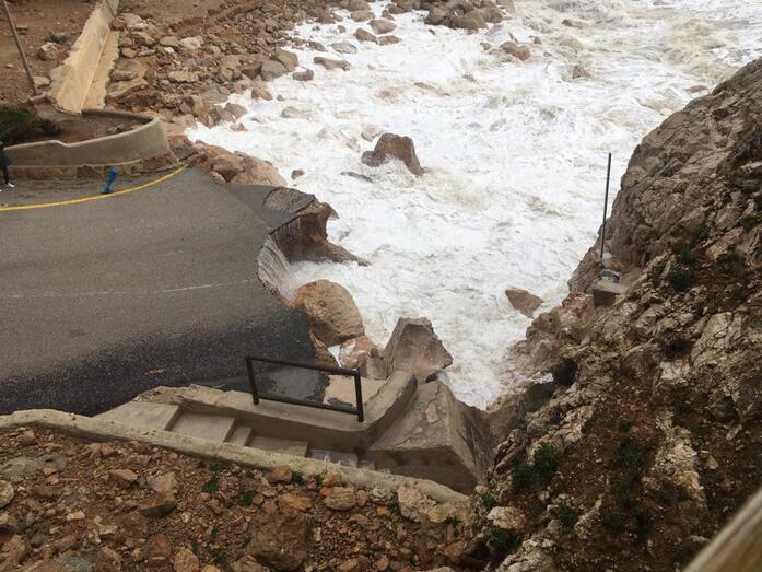 Fotonoticia: El temporal destroza la Cala del Moraig de Benitatxell