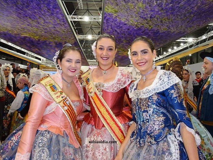 La reina y las damas de Fogueres visitan Fitur 2020