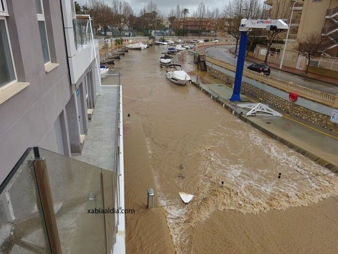 Más de un centenar de incidencias atendidas durante el temporal Gloria en Xàbia
