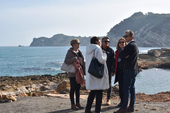 Pedro Duque cesado como ministro de Ciencia y Tecnología, le sustituye la alcaldesa de Gandia, Diana Morant