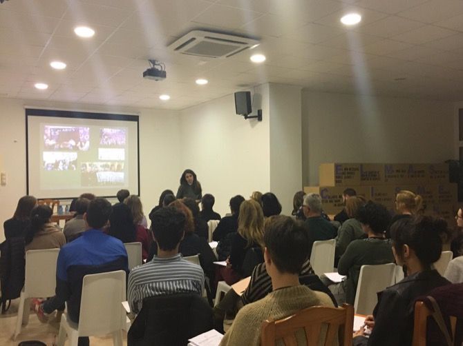 42 personas comienzan el curso de Igualdad organizado por Benitatxell y la Miguel Hernandez